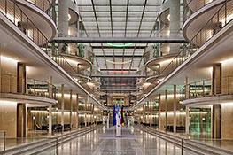 Paul-Löbe-Haus - Foyer - Nachtaufnahme
