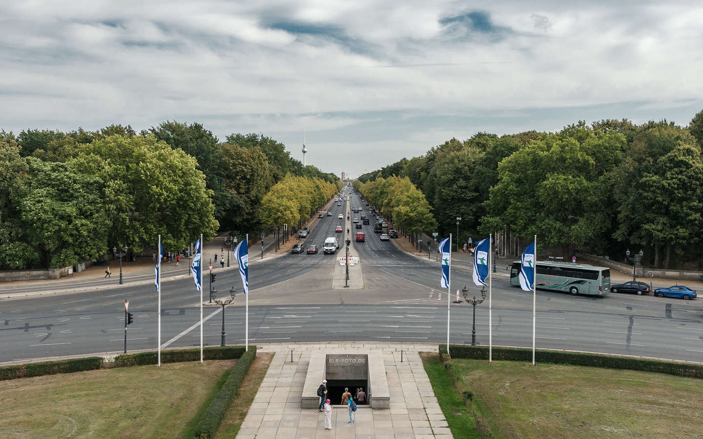 Straße des 17- Juni und Tiergarten am Großen Stern