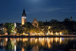 Panorama der Köpenicker Altstadt bei Nacht