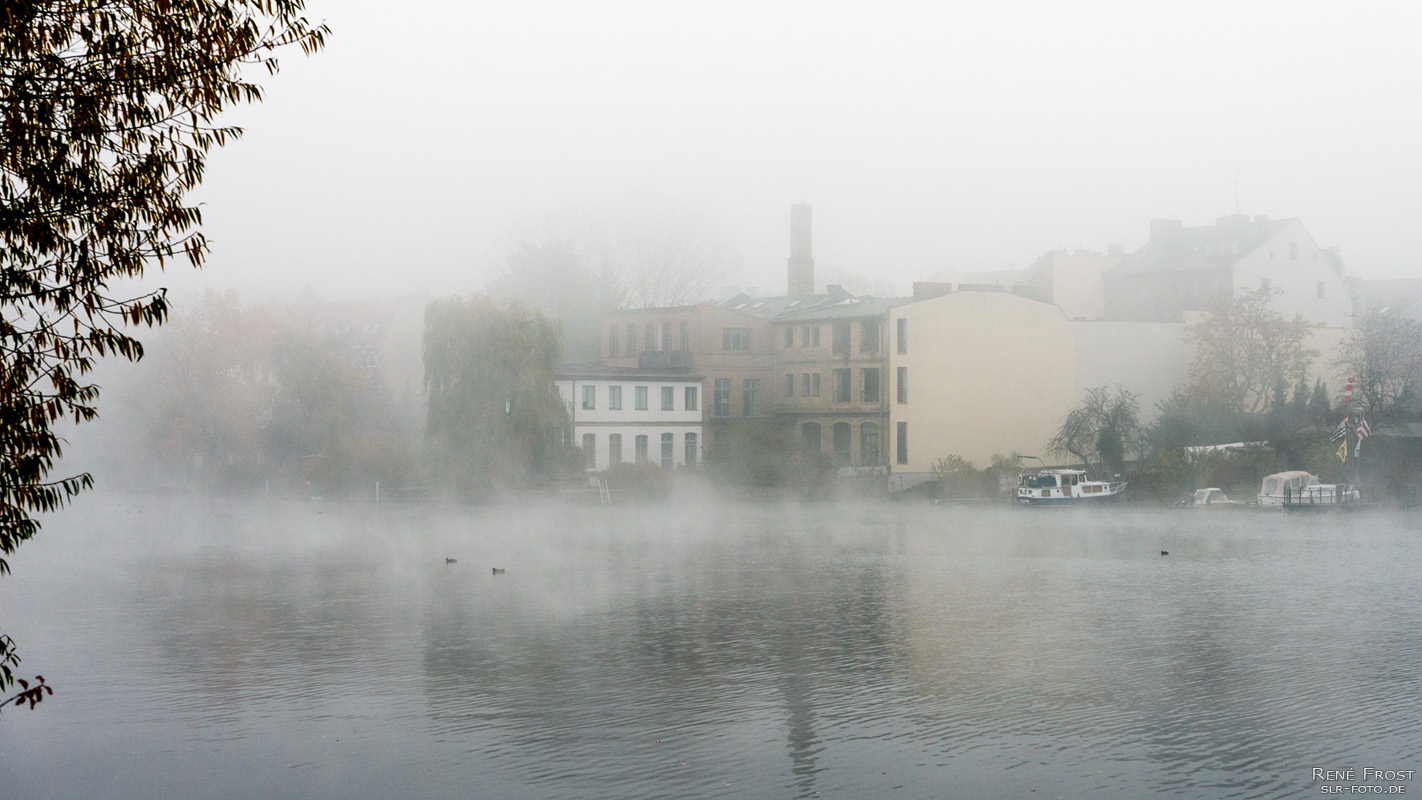 Köpenicker Kietz und Frauentog im Nebel