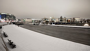 eiskaltes Spreepanorama II bei Nacht, Berlin